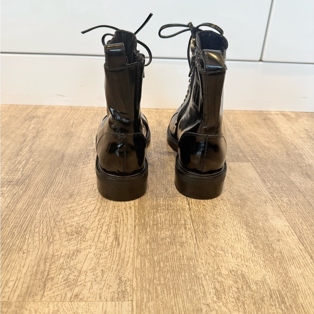 Jeffrey Campbell Leather Shiny Black and Gold Chain Boots NEW - Picture 5 of 14